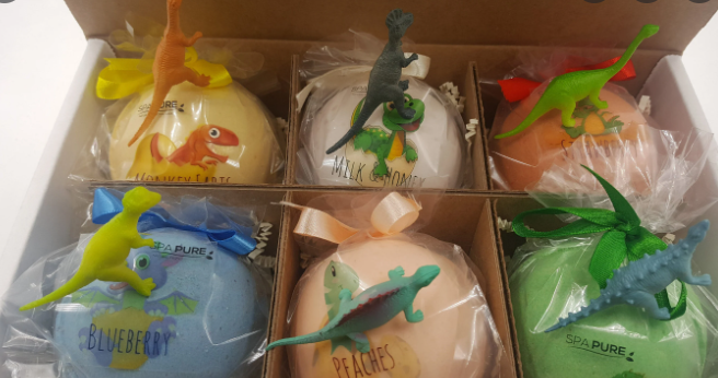 El bañero de huevo de huevo de dinosaurio al por mayor establece un pedido de cliente estadounidense